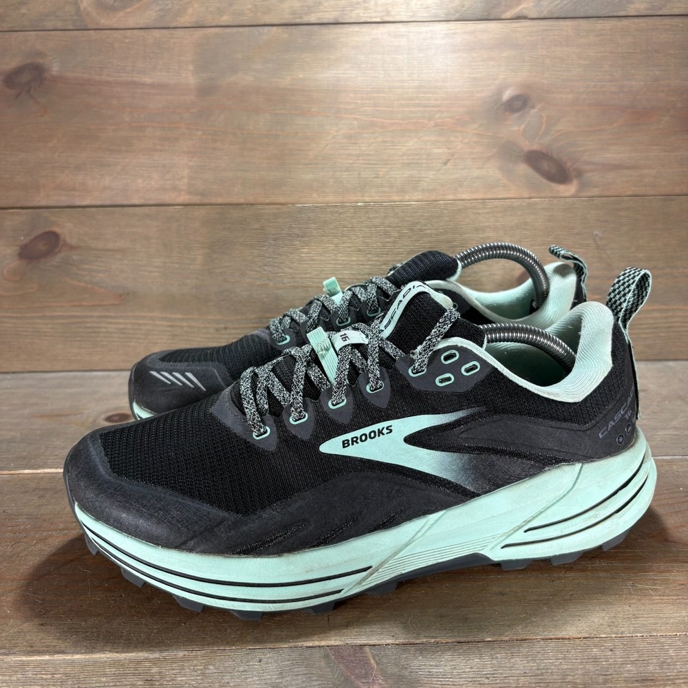 Brooks Cascadia 16 Womens size 9.5 shoes Black Mesh Wide Trail Running sneakers